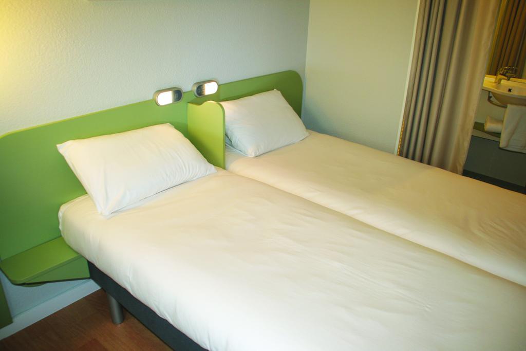 Ibis Budget Saint Pourcain Phòng bức ảnh